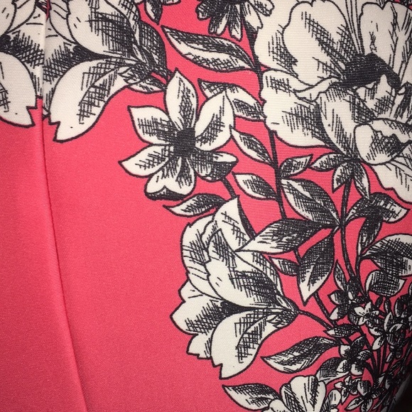 NWT floral sleeveless floral dress 👗 - Picture 4 of 4